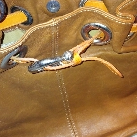 Iam selling a tote bag - Picture 6 of 8